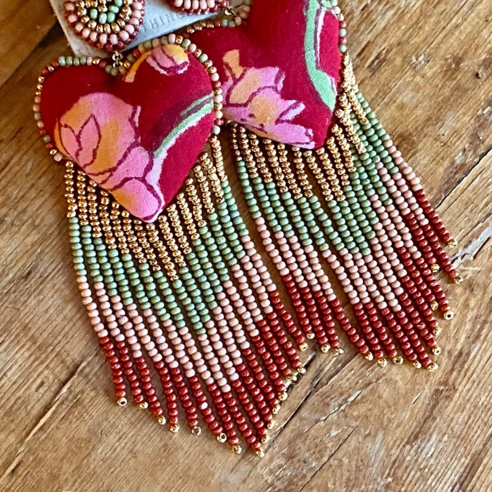 🌺🎉HP🎉🌺 NWT Anthropologie Deepa Beaded Heart Fringe Chandeliers - Picture 8 of 16